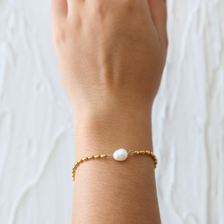 Linnea Pearl Bracelet