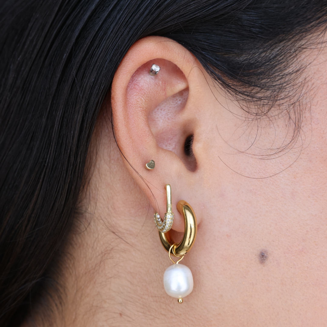 Cassie Hoop Earrings – SOPHIYA